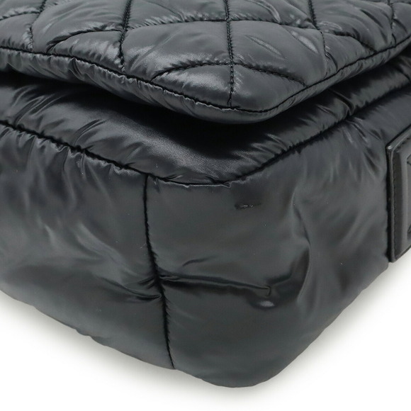 CHANEL Black Shoulder Bag - Picture 4 of 10